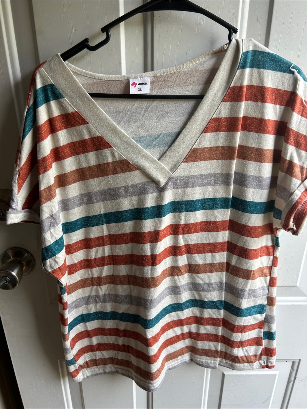 WIHOLL XL Top in Cream with Coral Accent